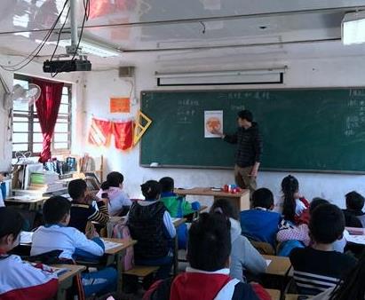 小学性教育读本惹怒骂 恐吓式性教育“恐吓”了谁