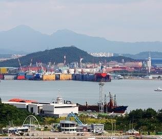 韩媒：中国邮轮集体拒停韩港口 36万游客流失