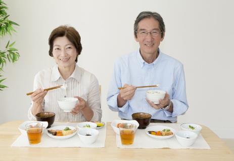 长寿饮食原则：多三黑少三白