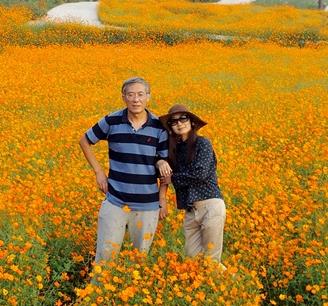 四川：夫妻隐居山中 丈夫为妻子打造&ldquo;最美花园&rdquo;
