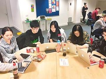 中国迎最大规模海归潮  留学生如何看待回国后工作