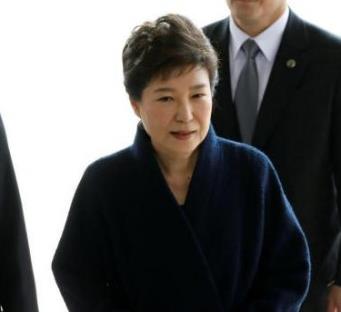 韩检方提请批捕朴槿惠 被控十余项罪名或获刑十年