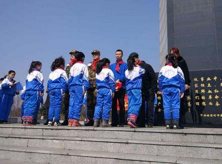 清明节文明祭扫 缅怀革命先烈