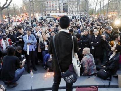 巴黎200人街头抗议华侨遭警察枪杀：你们仍受欺压
