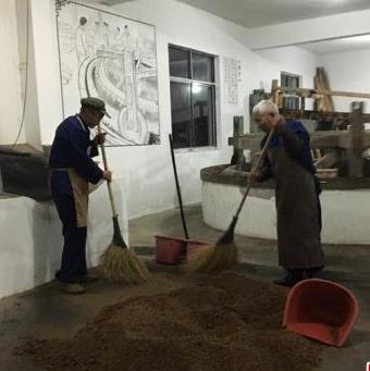 浙江常山激活油茶生态链 &ldquo;绿色油库&rdquo;添色致富样本