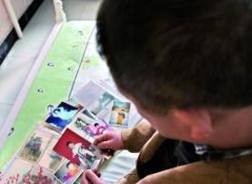 卖房送女留学却嫁老外 父母崩溃：我们老了谁照顾