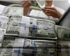 外汇局：中国外汇储备仍充裕 有能力维护收支平稳