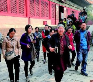 故宫里被“观博”者追捧的老太太