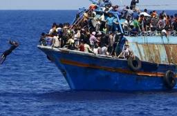 地中海发生两起沉船事故 245名难民失踪或遇难