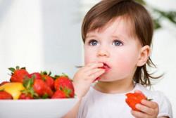 孩子多吃蔬菜水果少喝碳酸饮料 学习成绩更好