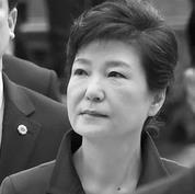 朴槿惠明日将迎首次正式审判 和崔顺实并排坐被告席