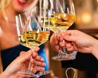 不说不知道 原来白葡萄酒这么强大！