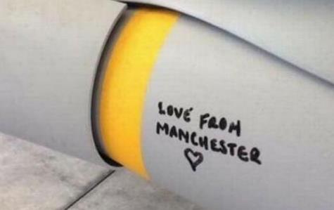 英国空军轰炸IS 炸弹上写&ldquo;来自曼彻斯特的爱&rdquo;
