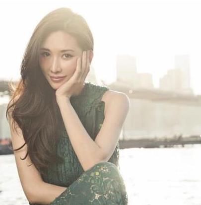 “人鱼卷”已OUT 现在流行蓬蓬卷