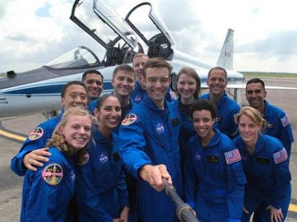 NASA宇航员招新！1.8万多人里精挑细选12人