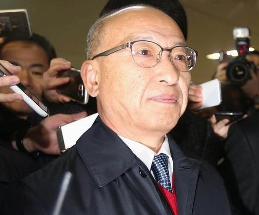 朴槿惠系列案首判决：前部长文亨杓获刑两年半