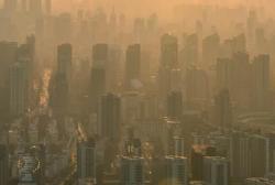 人民日报评雾炮洗数据:对监测数据造假须下狠手