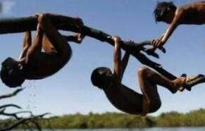 揭秘原始部落的真实生活！一女多夫的生活想要么？