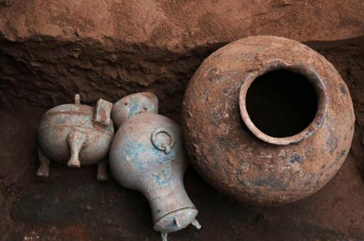 陕西考古发现2000多年前秦国古酒