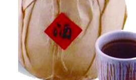 喝自制药酒中毒 中药师提醒药酒是“药”不是“酒”