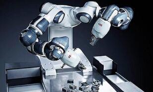 国产工业机器人市场份额首下降 加快转向中高端