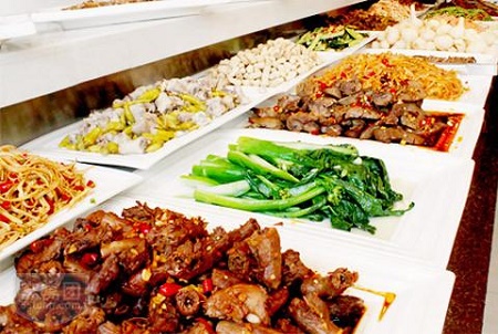 北京拟立法规定摊贩禁售冷荤