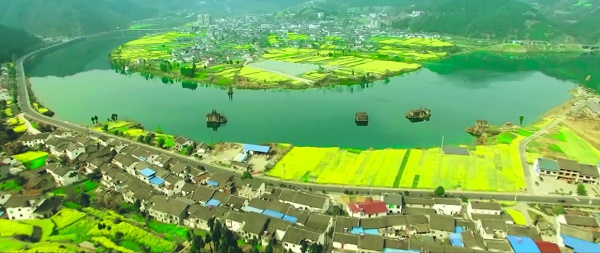 中国旅游研究院院长戴斌出席《嘉陵江》旅游论坛：讲述国家记忆，构建旅游形象