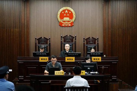 浙江财政厅原厅长钱巨炎出庭受审 被指受贿超千万