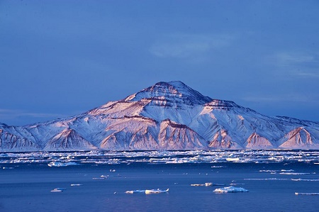 中国明年将依托&ldquo;极星&rdquo;号参与北极漂流冰站计划