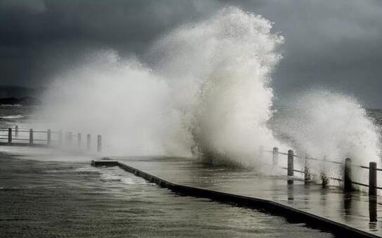 4个台风罕见 “扎堆”10多个省份遭遇强降雨