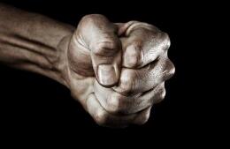 借势自媒体疯狂敲诈敛财 网络大V终自食恶果