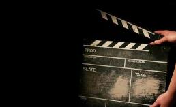 人民日报:让疯狂片酬回归理性 阴阳合同无所遁形