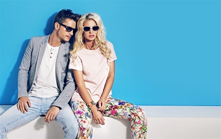 时尚小镇发展迅速 时尚服饰备受欢迎 流行设计激发纺织业创新活力