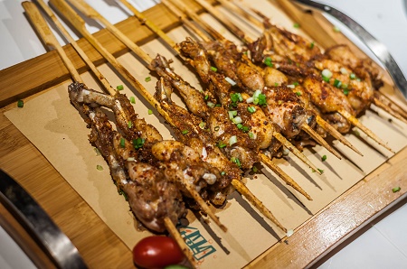 为什么明知深夜撸串不健康 我们还乐此不疲？