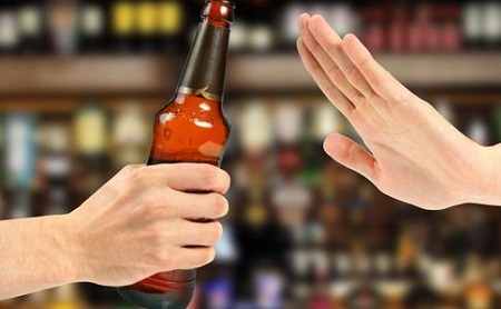 新研究称饮酒量不论多少都无益于健康