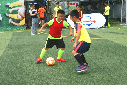 “快乐足球，启迪成长”深圳招商社区暑期足球营顺利闭幕
