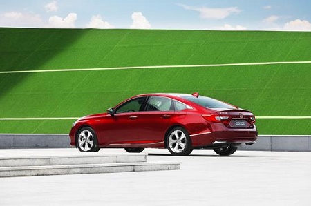 新能源车市爆发期合资车企欲演“黄雀在后”