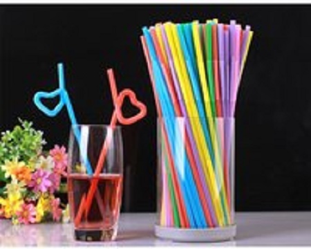 新华社特稿:小吸管大危害全球多地政府已掀限塑热潮