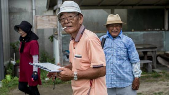 安倍拟将退休年龄提至65岁以上允许70岁后领退休金