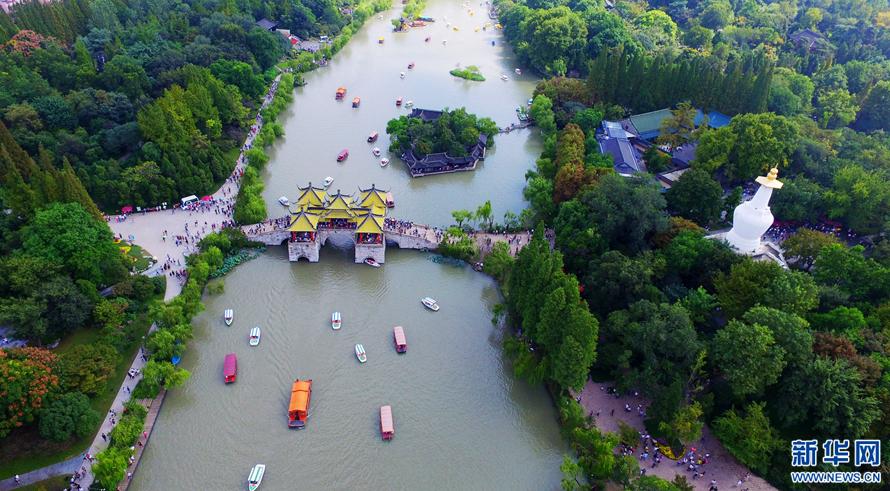 多地出台国有景区降价方案157个景区门票已降价或免费开放