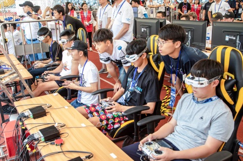 世界闻名的“无人机之都”迎来首届国际大赛