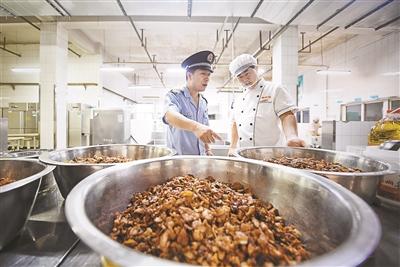 北京开展校园食品安全检查各区出招，丰台严禁学校订外卖