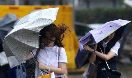 双台风来势汹汹逼近华南“山竹”或成今年风王