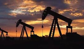 油价逼近四年来高点谁是背后“推手”？