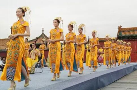 第二届沈阳国际旗袍文化节开幕