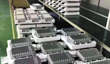 “精准营销”触碰隐私：强推霸屏广告，1元可得用户微信