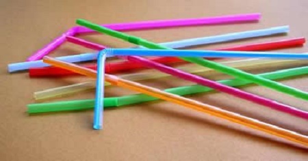 多家餐饮企业宣布停用吸管，塑料吸管要“出局”了？