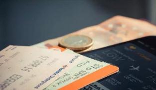 惊人的“机票退改签”诈骗：13元钱买公民航班信息