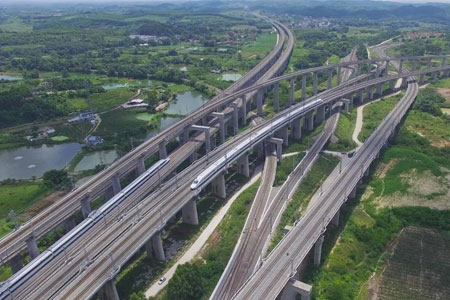 铁建签订76亿元合同 这十大铁路基建概念股要注意