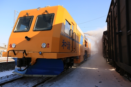 哈牡高铁黑科技 正常运行无惧冬雪天气